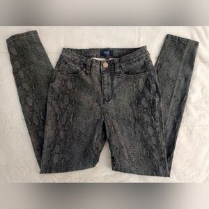 YMI Jeans Snake Print Gray Skinny Jeans Size 5/27